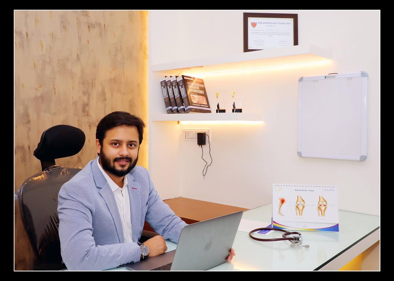 Dr Shoaib Qureshi experienced orthopaedic and joint specialist providing advanced bone and joint treatment